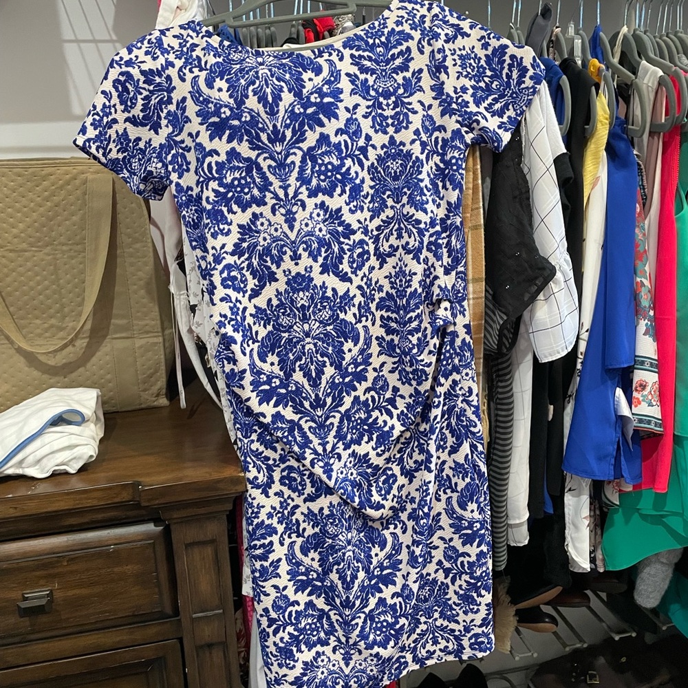 Pinkblush maternity bodycon dress. Loved this dress. Worn once.